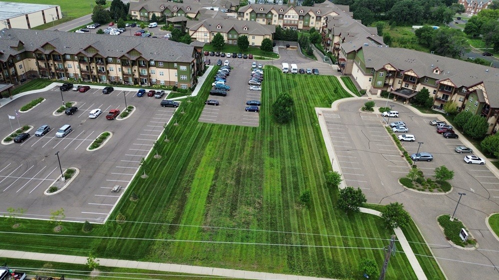 Andover, MN Commercial Full-Service Lawn Care Contracts | Augusta Greens LLC